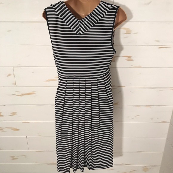 Calvin Klein Dress with pockets - Picture 4 of 6